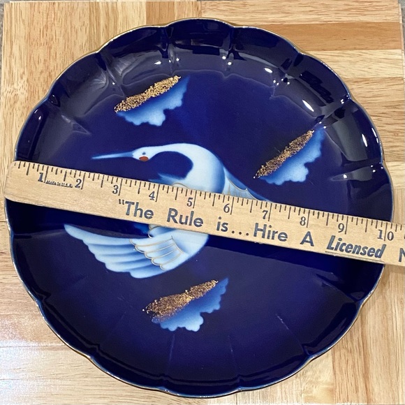 Vintage Japanese Nyazan Jakuzan Crane Cobalt Blue Decorative 10” Pedestal Plate - Picture 7 of 11